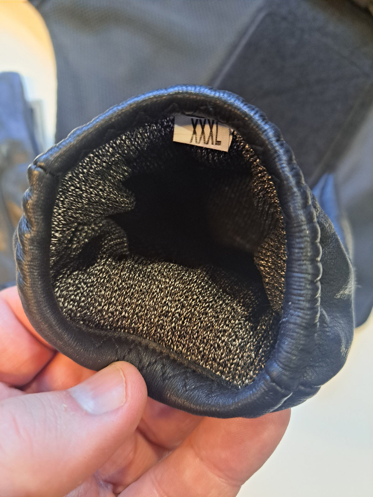 CONCEPT SEARCH-TEC CUT RESISTANT GLOVES